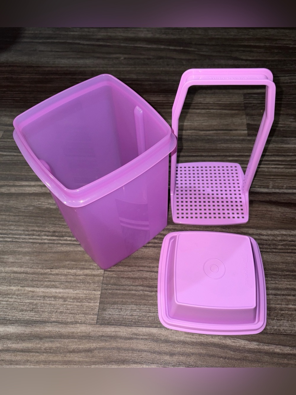 Tupperware Pick-A-Deli Pickle Keeper Large 8 Cup 3 Piece Lavender Purple #1560